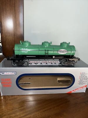 WILLIAMS CLASSIC TC02 Triple Dome Tank Car New York Central Green Lot # 51 - Image 1 of 4
