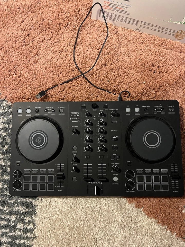 PIONEER DJ DDJ-FLX4 2-Channel DJ Controller Black Rekordbox Serato Compatible - Image 1 of 4