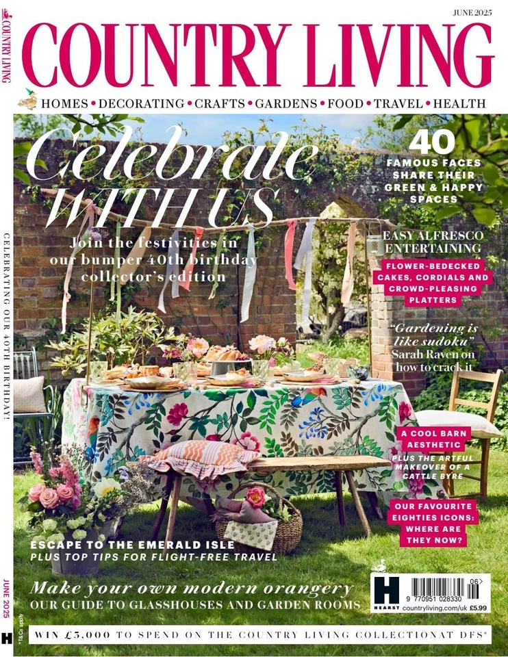 COUNTRY LIVING MAGAZINE | BRITISH EDITION JUNE 2025 | CELEBRATE WITH US Foto 1 de 1