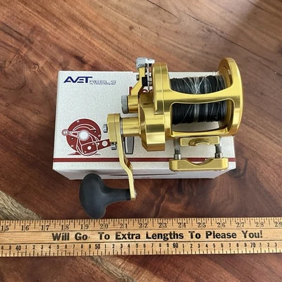 Avet LX6/3 MC RAPTOR PLUS 2-Speed Lever Drag Reel GOLD Limited - Right Hand - Image 1 of 4