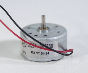 VIETA VTM75R L´ORFEO ( TEAC SR-100I ) STEREO SYSTEM PARTS: TRAY MOTOR. - Picture 1 of 2