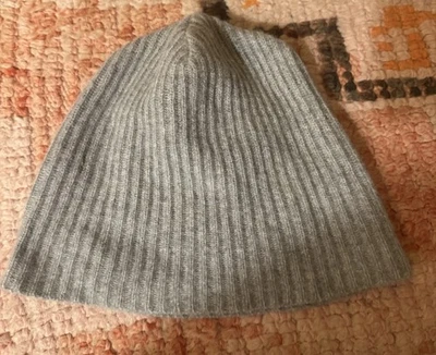 Gorro de cachemir acanalado gris Portolano usado en excelente estado hombres mujeres  Foto 1 de 3