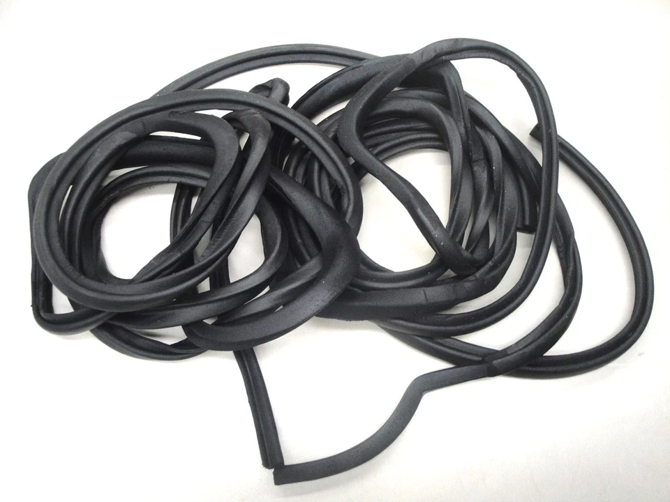 1957 1958 57 58 FORD 2 DOOR RANCHERO WAGON  SEDAN  DOOR SEALS NEW * - Image 1 of 1