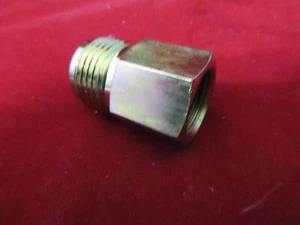 Male-Female Connector JIC37 Adapter THPE-1208-S 3/4TH ×1/2PT (1R12H08) - Picture 1 of 3