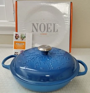 Le Creuset Noël Collection Signature Snowflake 2.25 qt Braiser Marseille Blue - Picture 1 of 10