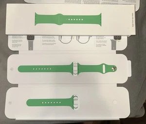 DISCONTINUED 38mm, 40mm, 41mM APPLE WATCH BRIGHT GREEN SPORT BAND - Photo 1 sur 4