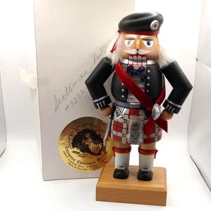 EM Merck Scotsman Nutcracker Signed in Original Box MINT Christmas Collectable - Picture 1 of 10