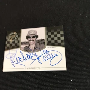 2009 Press Pass Legends Autograph Silver: Richard Petty Auto - Picture 1 of 2