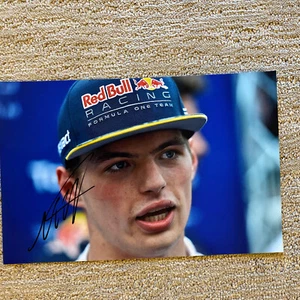 Foto firmada MAX VERSTAPPEN RED BULL 3x Campeón de F1 Gran Premio 12x7,75" Fórmula - Imagen 1 de 6