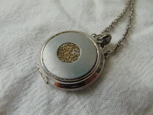 medallón de plata vintage con collar colgante de cristales resesionados - Imagen 1 de 5