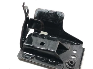 RENAULT CAPTUR 2014 Mk1 FRONT BUMPER METAL SUPPORT BRACKET RIGHT SIDE /2013-19 - Picture 1 of 8