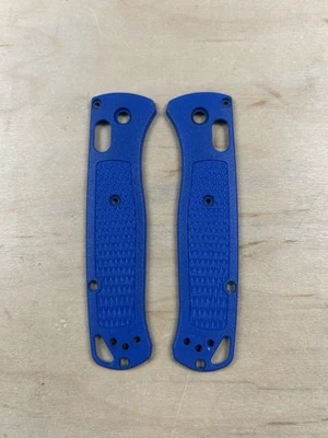 Básculas de mango Grivory azul texturizado Bugout Stock hecho en banco Foto 1 de 2