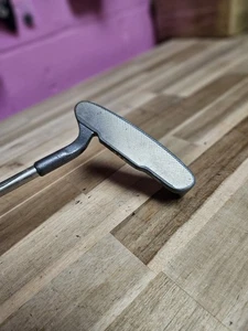 Accusing Titanium Series 35in Putter Right Handed Mid Firm - Picture 1 of 4