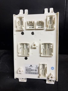 Jeep Wrangler 2022 módulo de control de carrocería BCM BCU unidad P: 68525354CA caja OEM #16 - Imagen 1 de 5