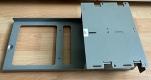 AMIGA 2000 Hard Disk And Disk Drive Bracket ... 14 25 - Picture 1 of 4