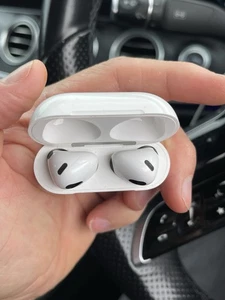 Apple AirPods 3rd Generation 100% Genuine - Picture 1 of 9