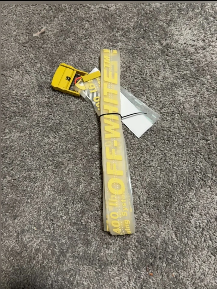 Cinturón tejido con hebilla con logotipo industrial transparente BLANCO ROTO para hombre talla única Foto 1 de 1