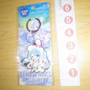 Llavero de goma A71157 VOCALOID Hatsune Miku SnowMiku x Hello Kitty - Imagen 1 de 3