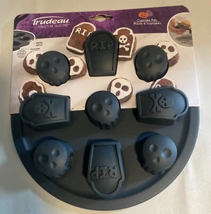 Silicone Black Cupcake Pan Halloween Skulls Coffins Trudeau Structure Fall Party - Picture 1 of 8