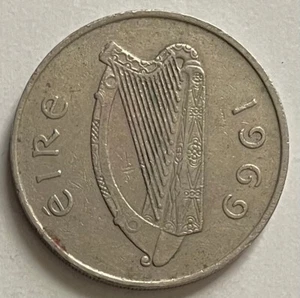 Ireland 10 Pence 1969 - Atlantic Salmon - Gaelic / Celtic Harp - Circulated - Picture 1 of 5