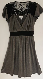 Fit & Flare Strickkleid grau Gr. XL schwarz Spitze Bindeband Flatterärmel launisch Goth - Bild 1 von 8