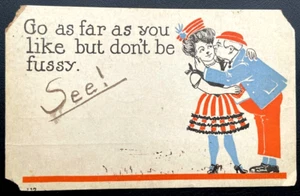 Antigua postal con matasellos de 1910 dibujos animados pareja besándose tarjeta de felicitación de colección - Imagen 1 de 2