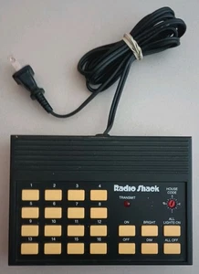 Radio Shack Plug`n Power Remote Control Command Center # 61-2690 Home Security - Picture 1 of 3