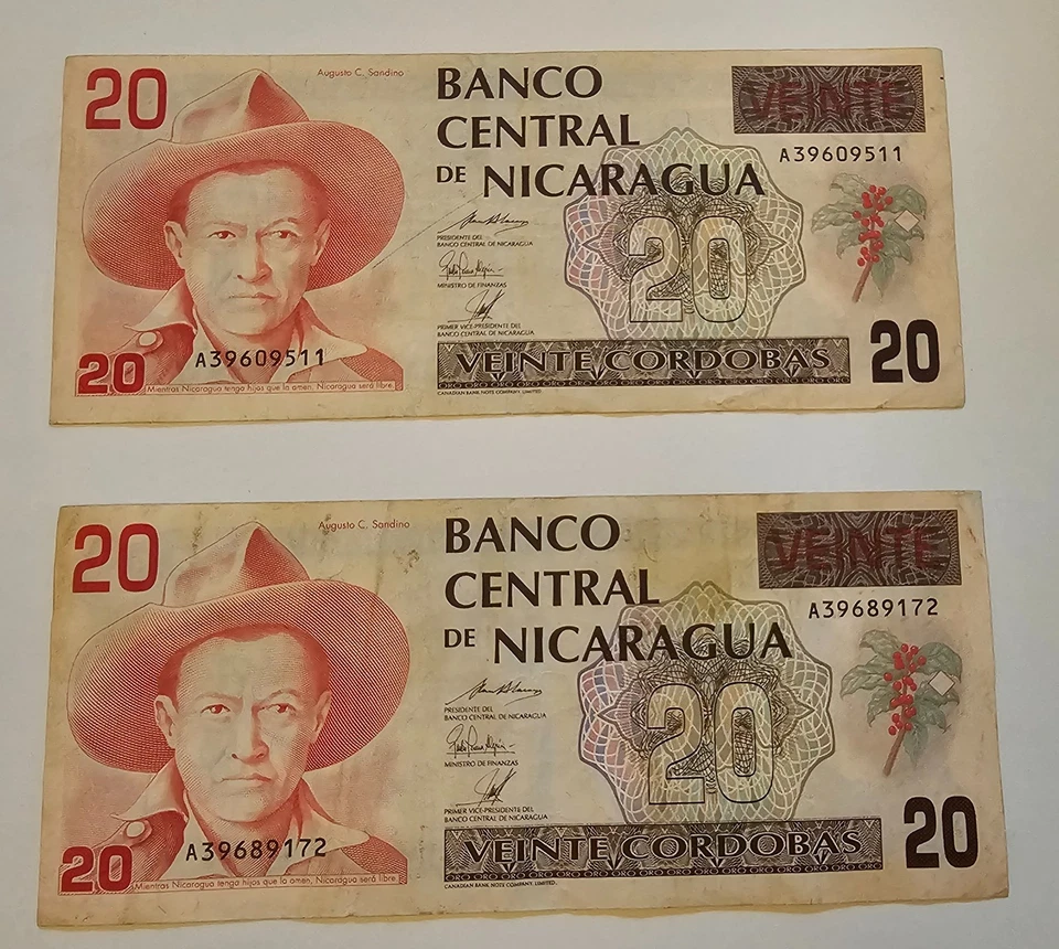 SET OF TWO  BANKNOTES NICARAGUA 20 "CORDOBAS ORO" 1990-1992. CIRCULATED. - Image 1 of 2