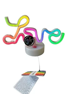 NEW Love Light Up Decor LED LIght Up Sign Neon Multi Color PRIDE Rainbow - Foto 1 di 4