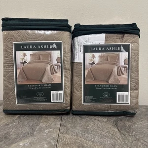 Laura Ashley 2 Standard Pillow Shams La Vinace Pattern NEW - Picture 1 of 3