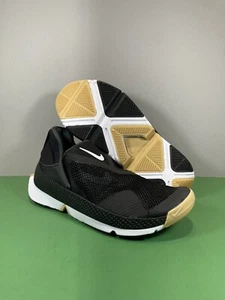 Nike Go FlyEase Slip On Women’s Size 8 US Black Sneakers Shoes DR5540-001 - Picture 1 of 7