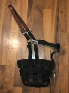 NEW WEAVER GRAZING MUZZEL MEDIUM LEATHER & NYLON WITH A BREAKAWAY CROWN STRAP - Picture 1 of 9