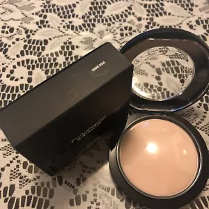 BNIB, 100% Authentic MAC Mineralize Skinfinish In “WARM ROSE" - Picture 1 of 4