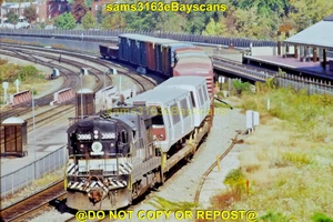 ORIGINAL SLIDE SOUTHERN RWY B23-7 3986 LITE RAIL CARS ALEXANDRIA VA 1987 - Picture 1 of 1
