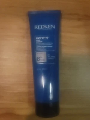 Redken Extreme Mask 8.5 oz New - Image 1 of 2