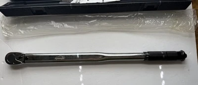 EPAuto ST-011-1 1/2-Inch Drive Click Torque Wrench 25-250 ft/lb - Image 1 of 4