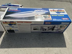 Traxxas nitro vee Boat Vintage - Picture 1 of 22