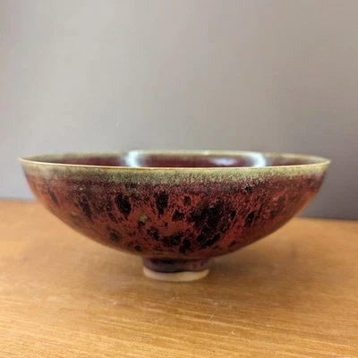 GÖRGE HOHLT KATZBACH FEINE KERAMIK SCHALE OCHSENBLUTGLASUR STUDIOKERAMIK - Bild 1 von 4