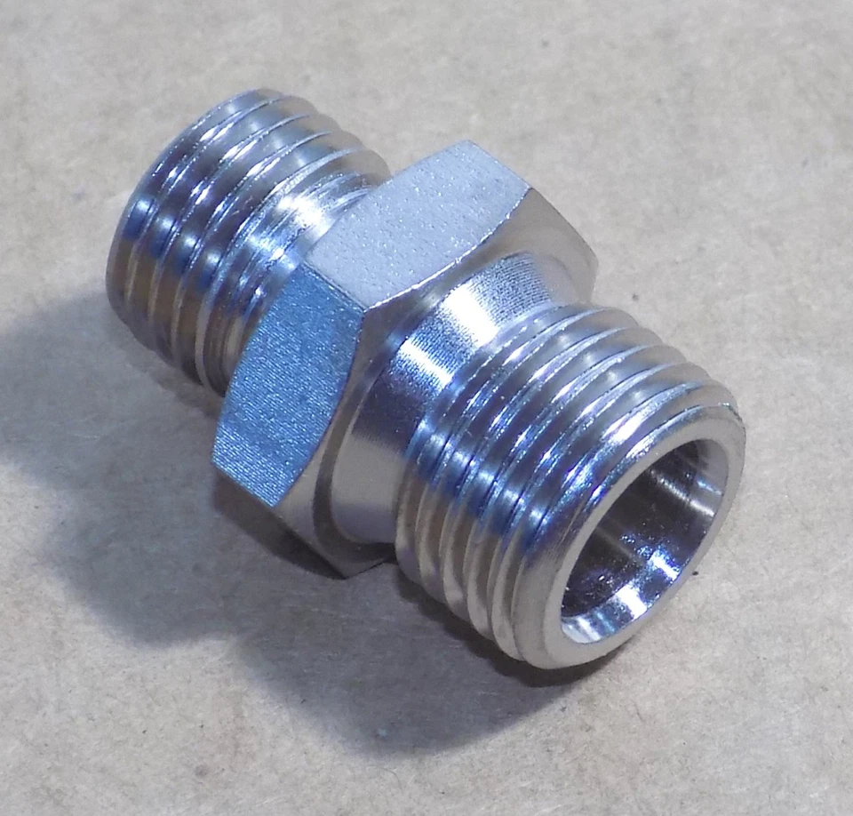 Conector de manguera de montaje de enfriador de aceite de motor Ducati Superbike Monster ST Multi NUEVO Foto 1 de 1