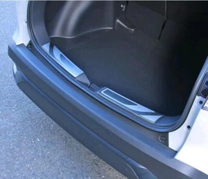 Cubierta de placa de protección de parachoques interior trasero para Toyota Corolla Cross 2022-2024 - Imagen 1 de 9