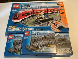 LEGO City Treno passeggeri 60002, più 3 x scatole extra pista (3x7499) - Foto 1 di 14