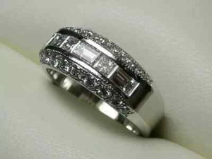 Alianza de boda de moissanita de corte redondo de 3 quilates para hombre enchapada en oro blanco de 14 quilates - Imagen 1 de 9