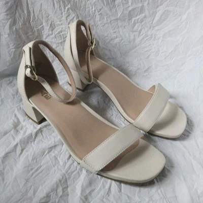 ABEO Avenue Leather Ankle Strap Heels Sz 8.5 Off White Arch Support Block Heel  - Image 1 of 4
