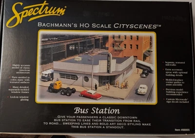 HO Scale Bachmann Spectrum    Cityscenes   Bus Station - Image 1 of 4