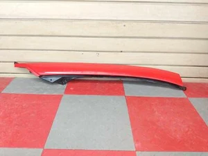 Corvette 2020-2023 OEM LH A pilar panel de ajuste exterior antorcha roja P/ 84884650 - Imagen 1 de 7