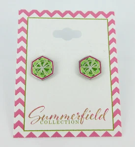 Colección Summerfield ~ Logo ~ Esmalte verde y rosa ~ Pendientes hexagonales ~ 12 mm - Imagen 1 de 5
