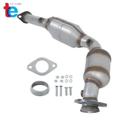For Ford Crown Victoria Lincoln Town Car Mercury 96-02 4.6L Catalytic Converter - Image 1 of 4