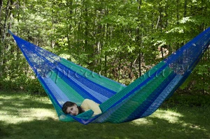 Nuevas hamacas mexicanas familiares de nailon | hamaca maya grande Breezy Point® al aire libre - Imagen 1 de 4