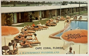 Cape Coral Florida - The Nautilus Motel - Poolszene 60er Jahre - Bild 1 von 2