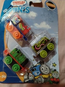 Thomas The Train & Friends MINIS 2018 (Parrot Millie/Worms Scruff/Henry) Imperfe - Imagen 1 de 4